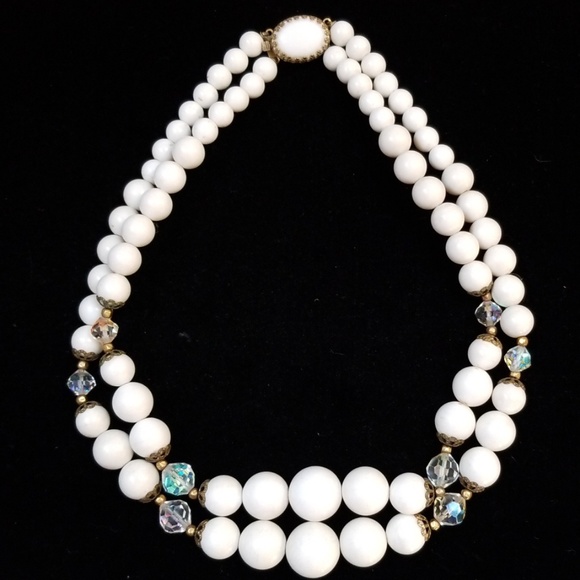 Vintage Crystal White Beaded Multi Strand Necklace - Picture 4 of 11